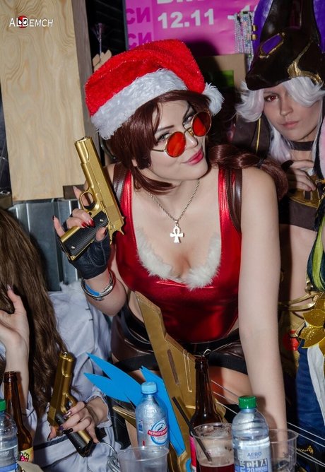 brunette milf onlyfans pretty pics