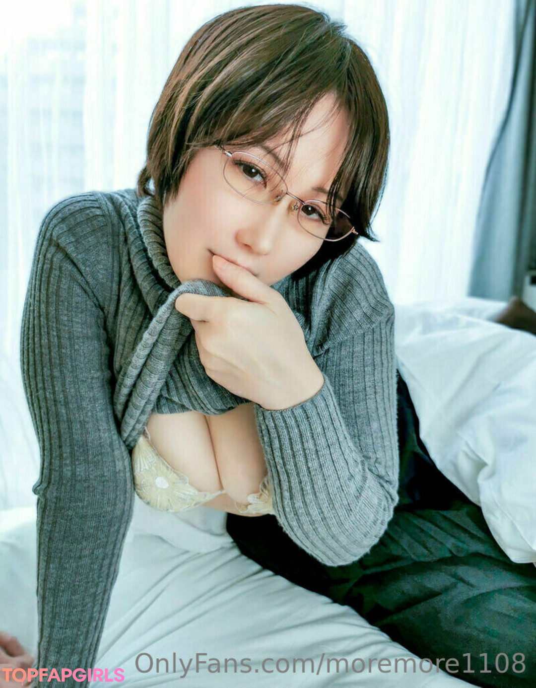 moremore1108 model adult picture