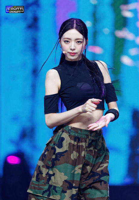 itzy all in us exclusive model pics