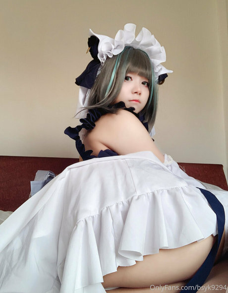 skinny brunette onlyfans sexy image