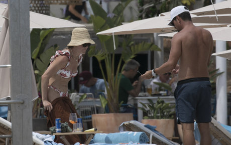 Melissa Roxburgh porn model gallery