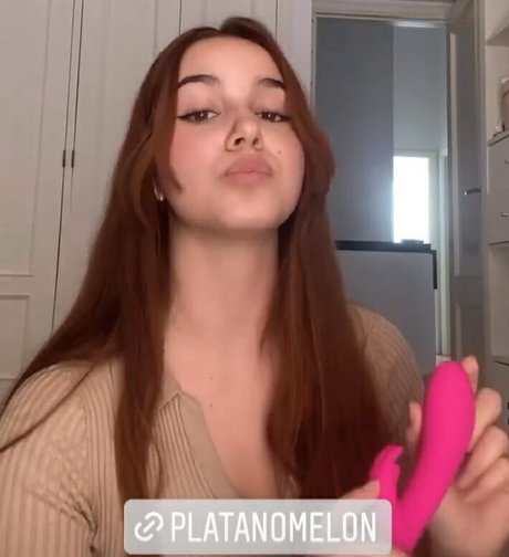 live streaming onlyfans top image