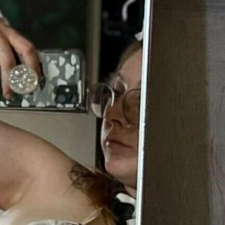 mak chubby star beautiful pic