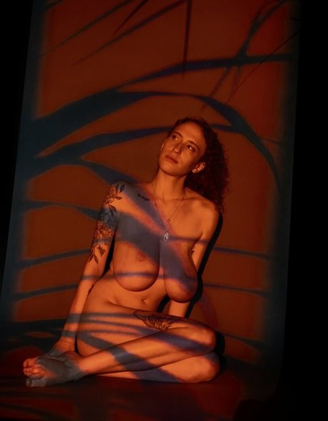 Yasmin avrahami top model image