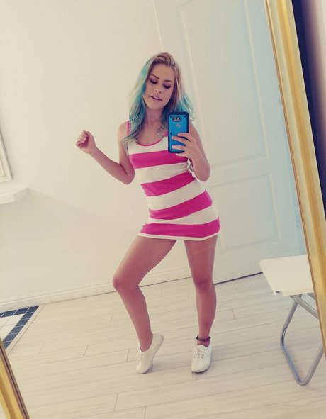 lillillylitxxx nice model img