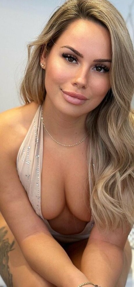 Belle Emmanuelle pornstar hot galleries