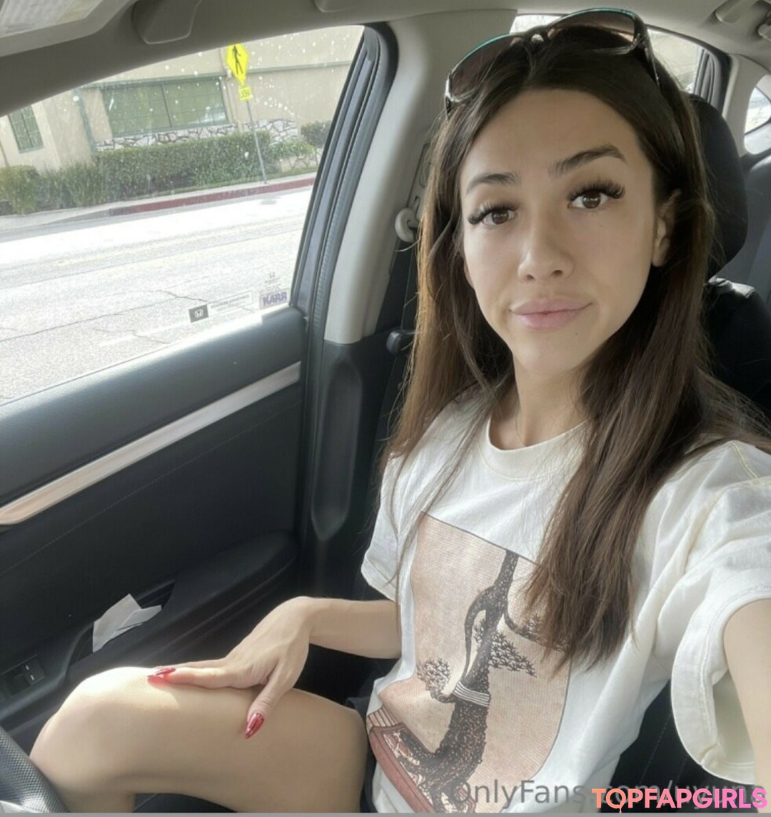Uyuna pornstar hd picture