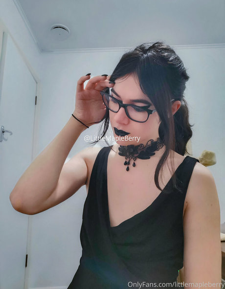 LittleMapleBerry star perfect pics