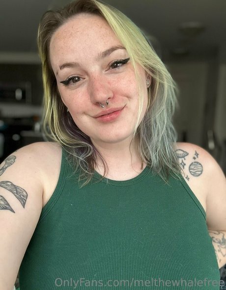 melthewhalefree top profile image