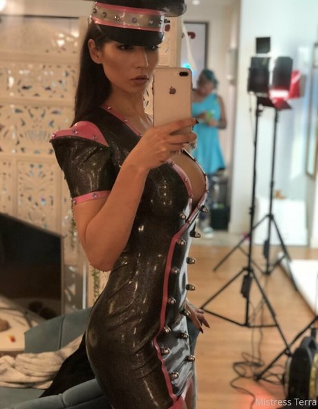 obeymistressterra high quality actress img