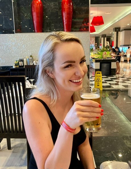 nurseryleigh actress pic