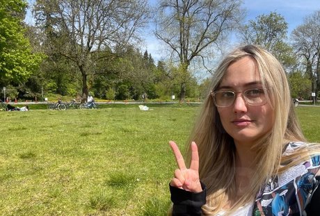 Naomi Kyle model beautiful pics