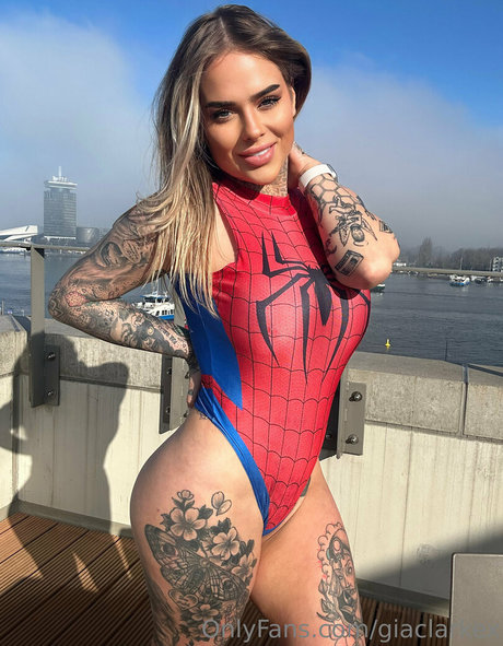 giaclarkex art model img