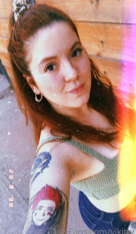 vikitty art model pics