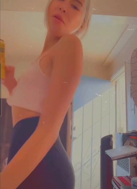 Charisma Kain xxx pornstar archive