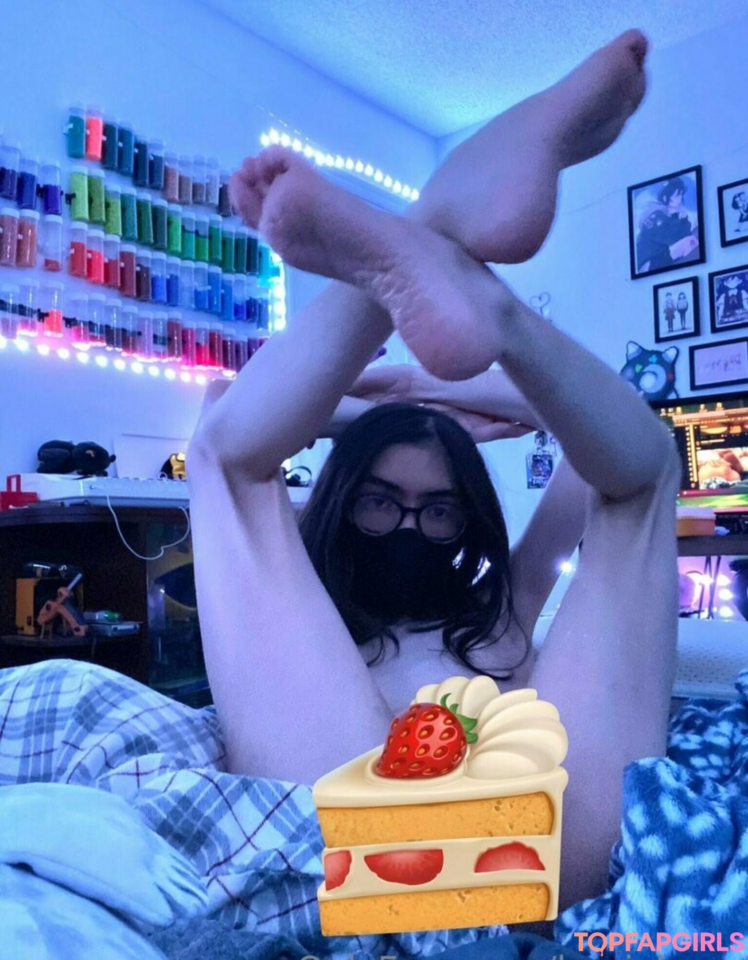 huniebunz erotic model image