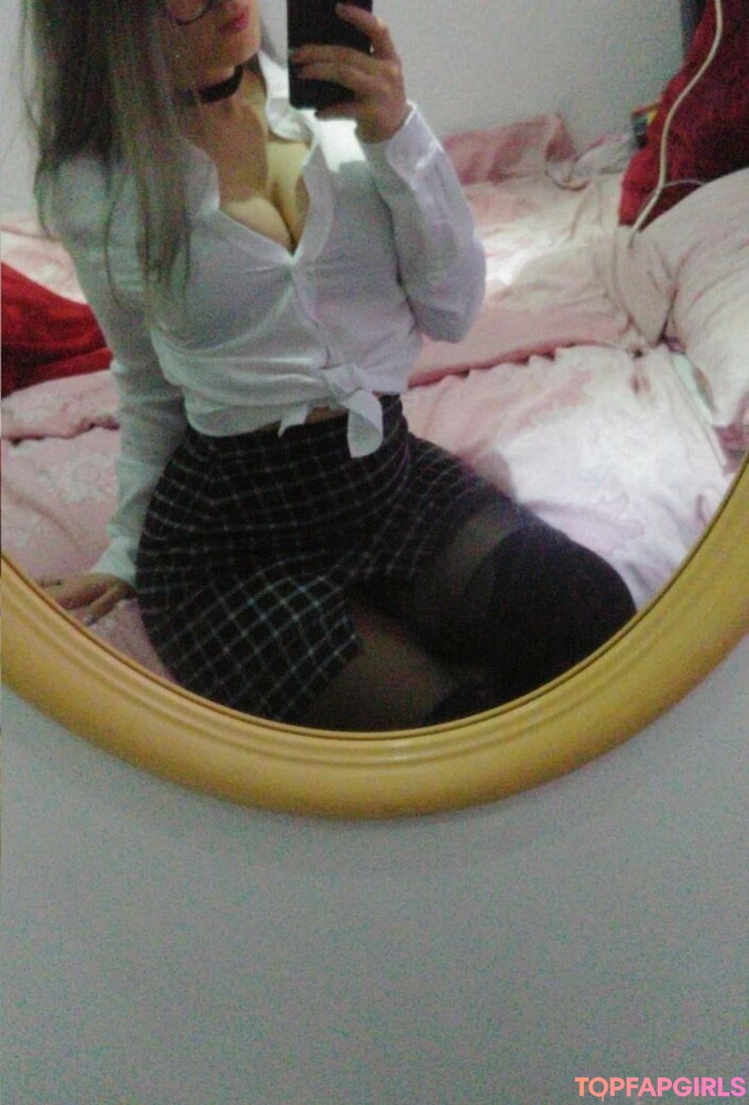lunaticalwitchfree model nude pic