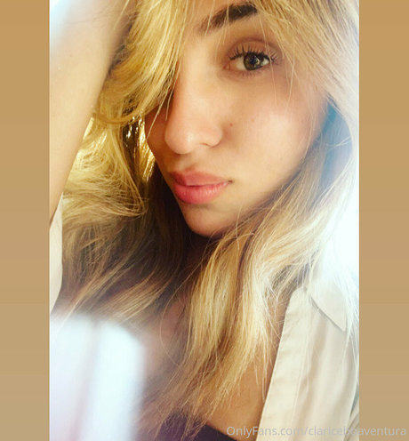 clariceboaventura adult model image