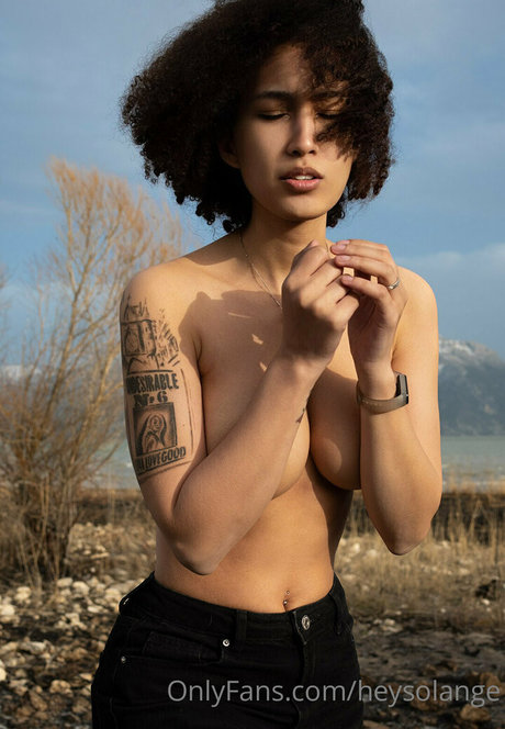 heysolange model sexy archive