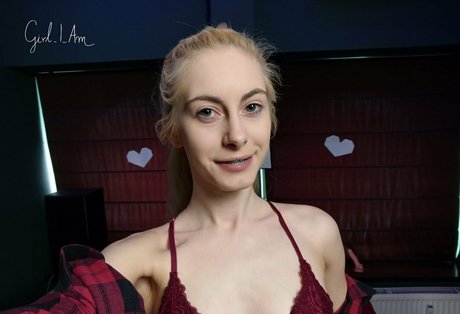 nikki gia vip top profile image