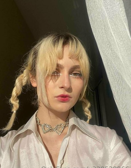 leilaagrace star pornographic picture