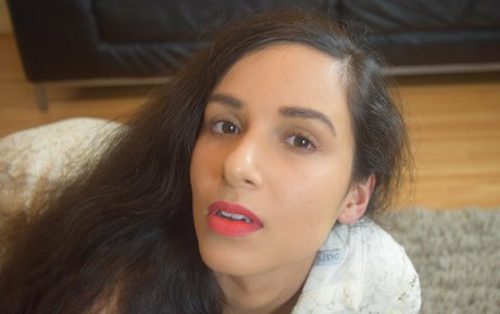 mirabella 00 xxx actress gallery