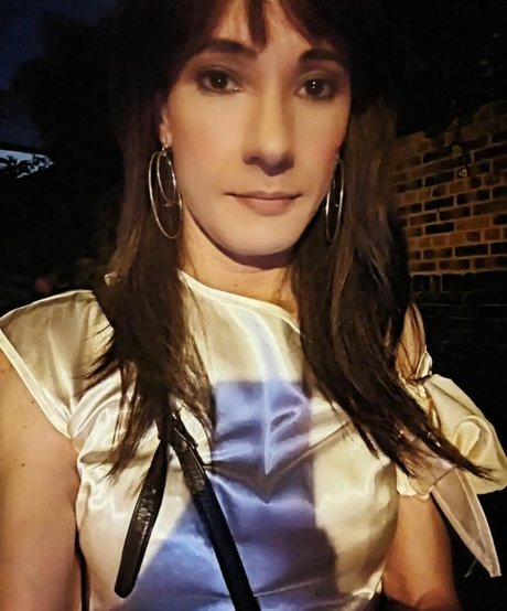 Jennifer London free model image