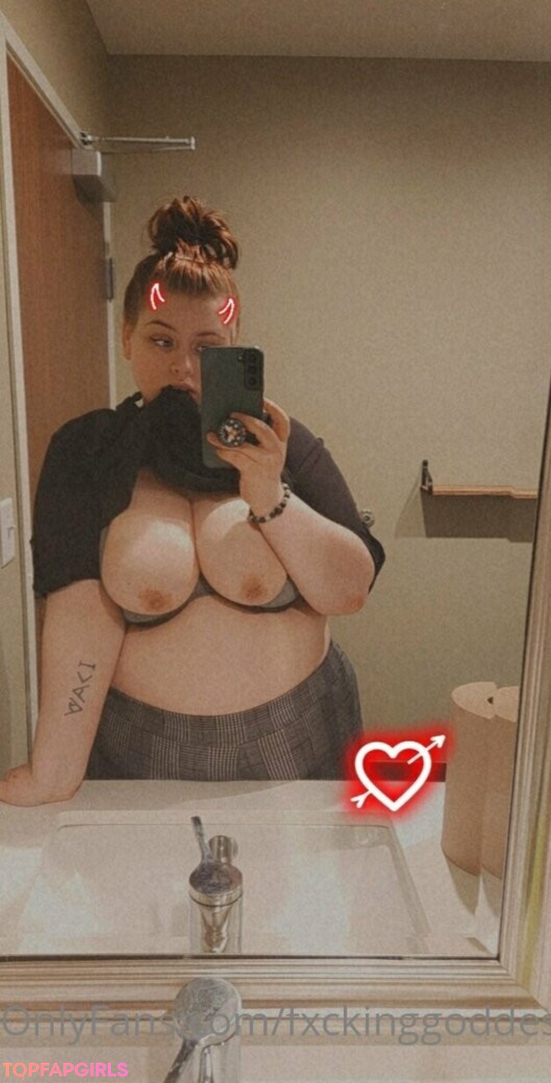 fxckinggoddes star sexy picture