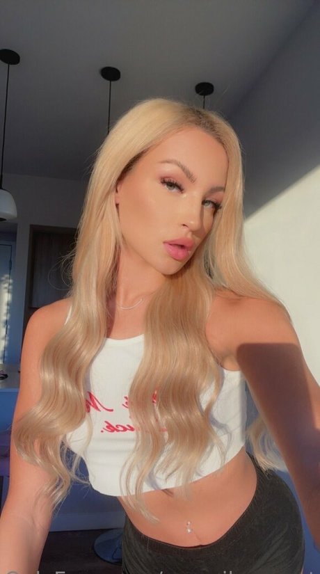 xxxmilamonet pornstar high quality pictures