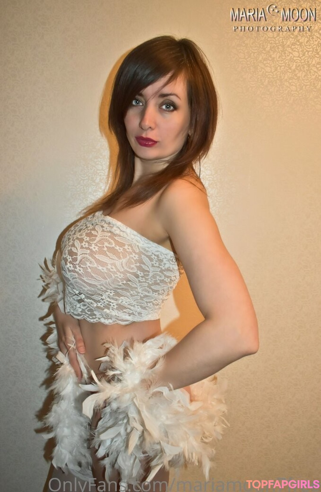 mariamoon7free model erotic picture