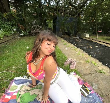 Maddy Adderley free model gallery