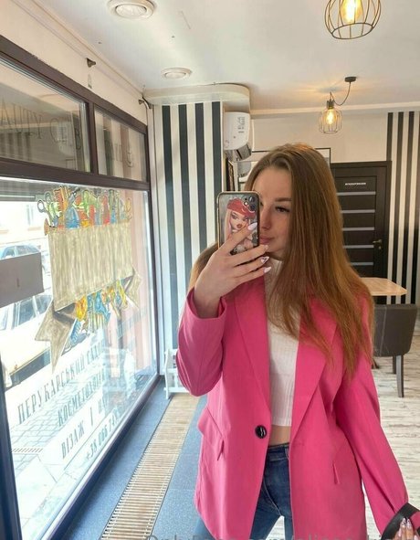 italian milf onlyfans sexy pic