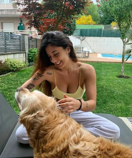 busty teen onlyfans hot images