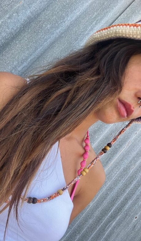 Maria Pedraza art star archive