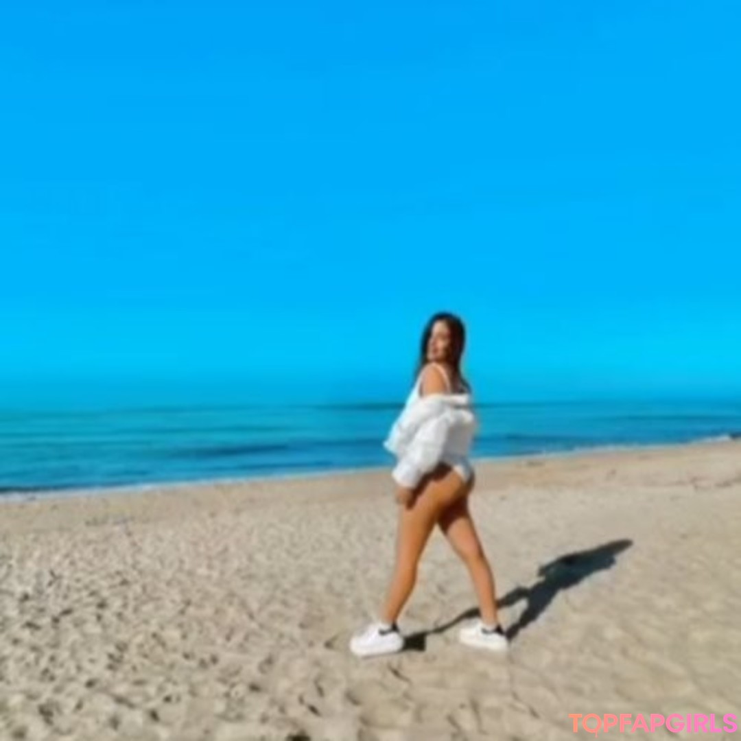 Frida Najera naked actress galleries