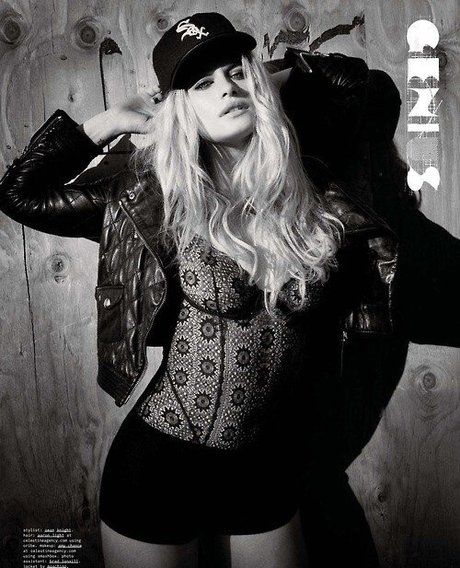 Leven Rambin star pretty photos