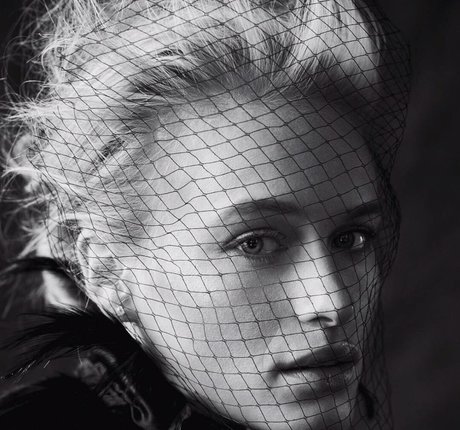 Leven Rambin exclusive star images