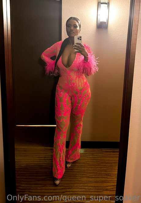 queen super soaker nude star pictures