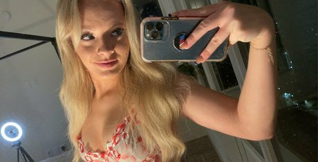 reesejohnson18 free actress gallery