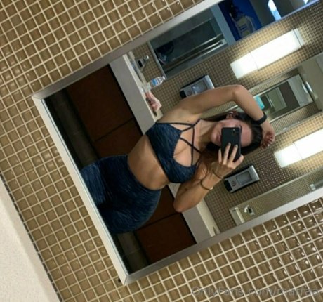 marraa perfect model img