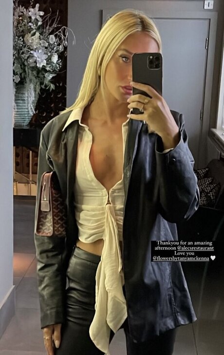 clothed onlyfans free sex pic