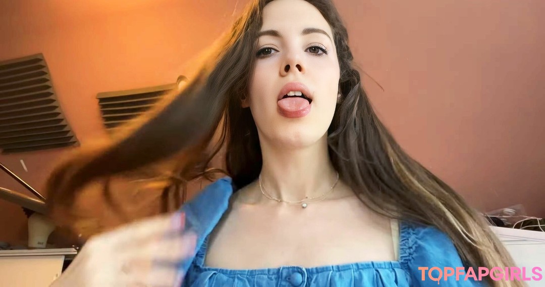 Rapunzel ASMR star erotic pic