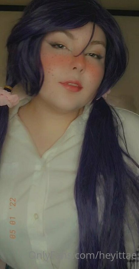 heyittae hot star image