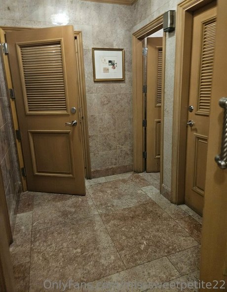 misssweetpetite22 adult model archive