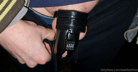 ladsfeetfree sexy model archive