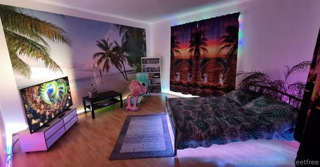 ladsfeetfree model hd photos