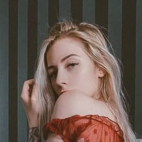 Kira Braun model nice pictures