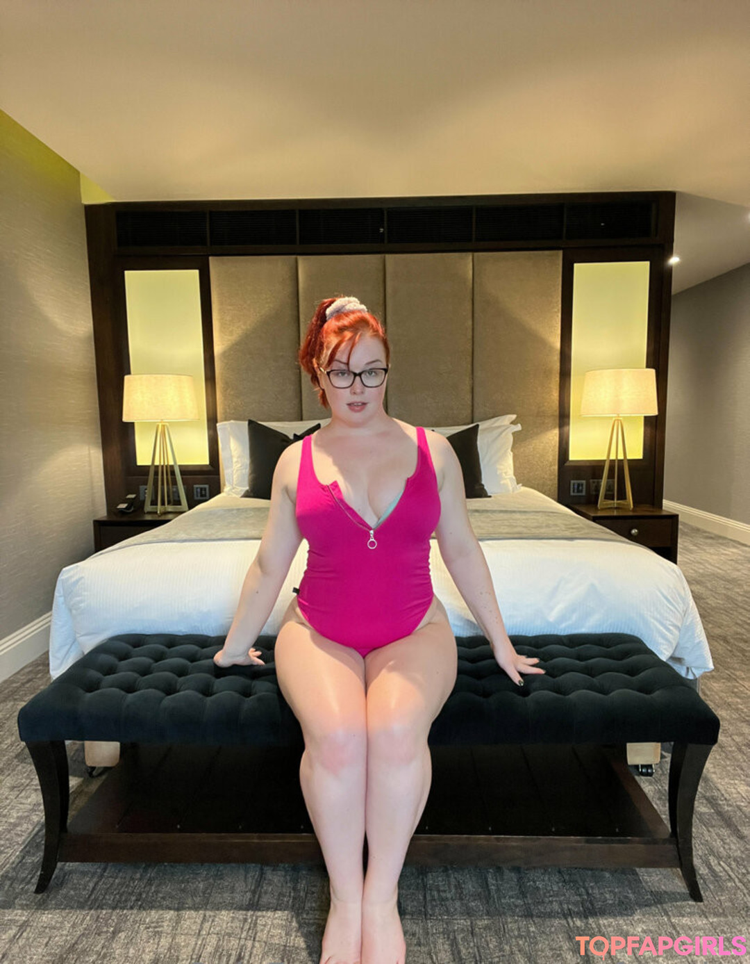 sweetlucysfreepage naked actress images