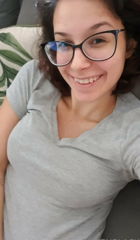 teen shemale onlyfans sexy pics