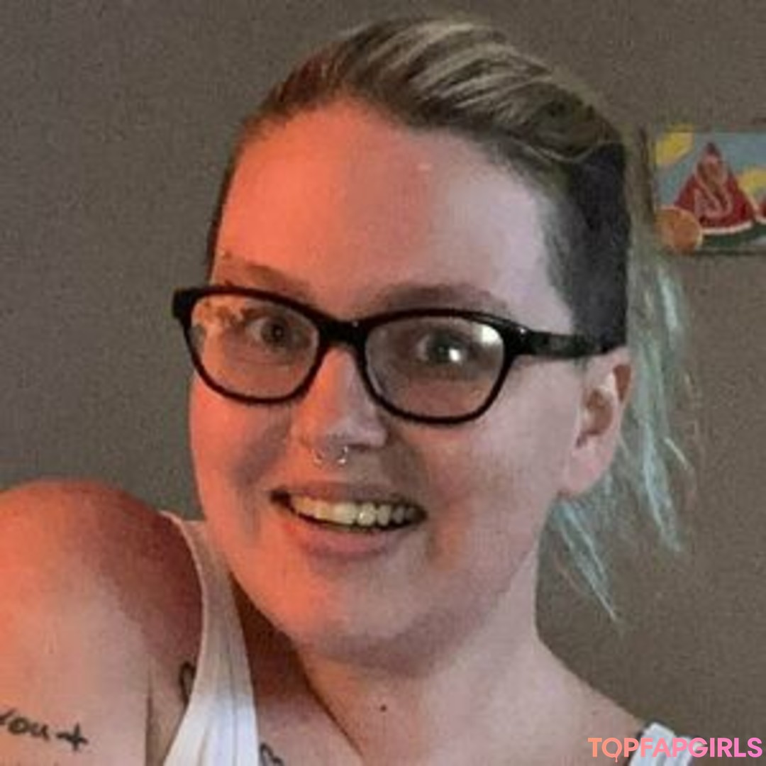 skylar swallows pornographic model picture